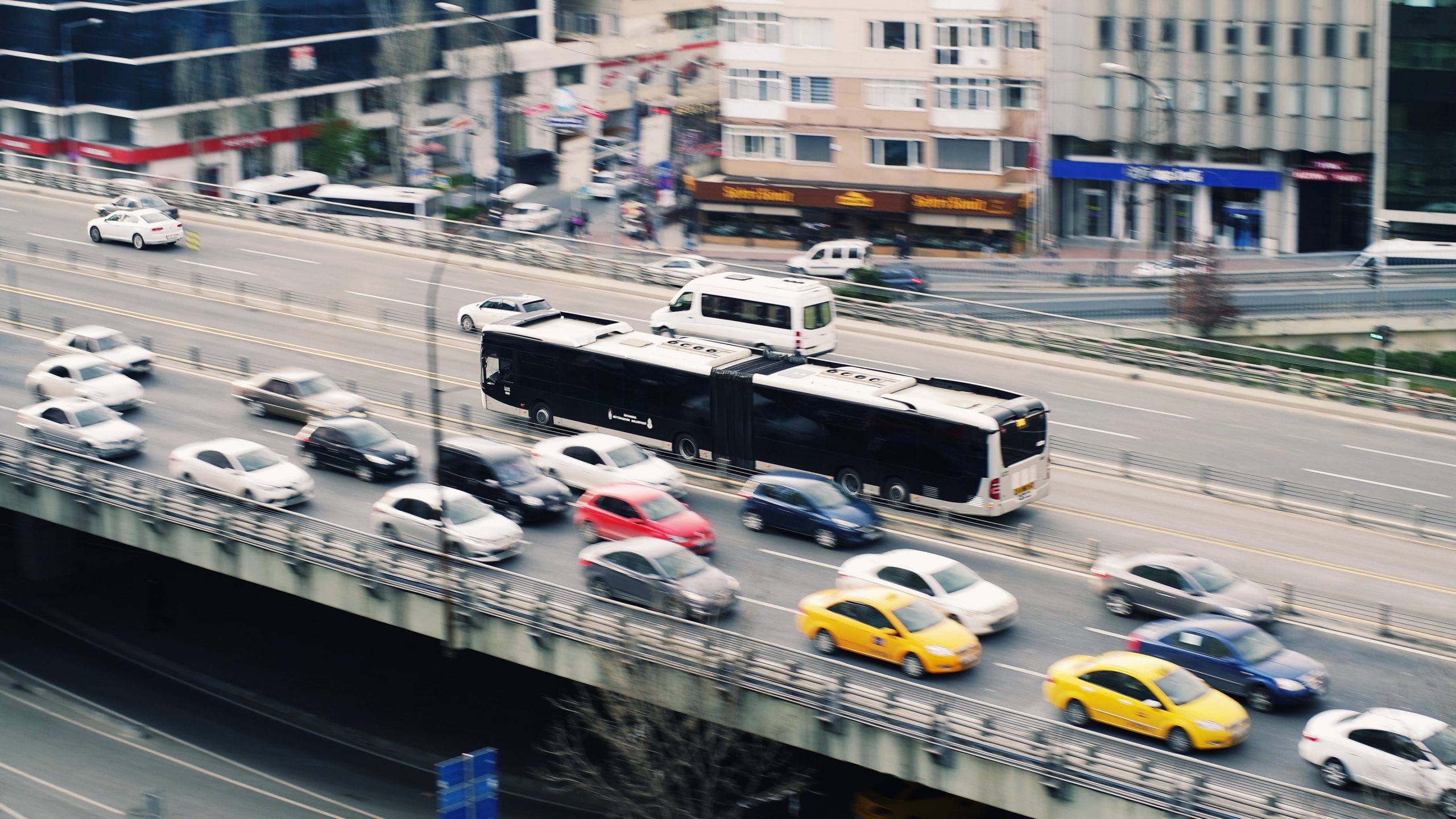 Metrobüs Ulaşımı ve Servis Çalışanları İçin Bir Öneri    
